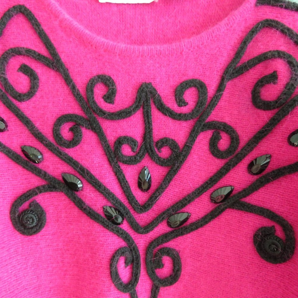 VINTAGE CEDARS Angora Lambswool  Pink Beaded Dolman Sleeve Sweater - Size M - Picture 10 of 15